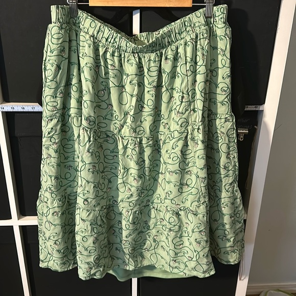 EUC Her Universe Star Wars The Mandalorian Grogu Plus Size Midi Skirt - Picture 10 of 12